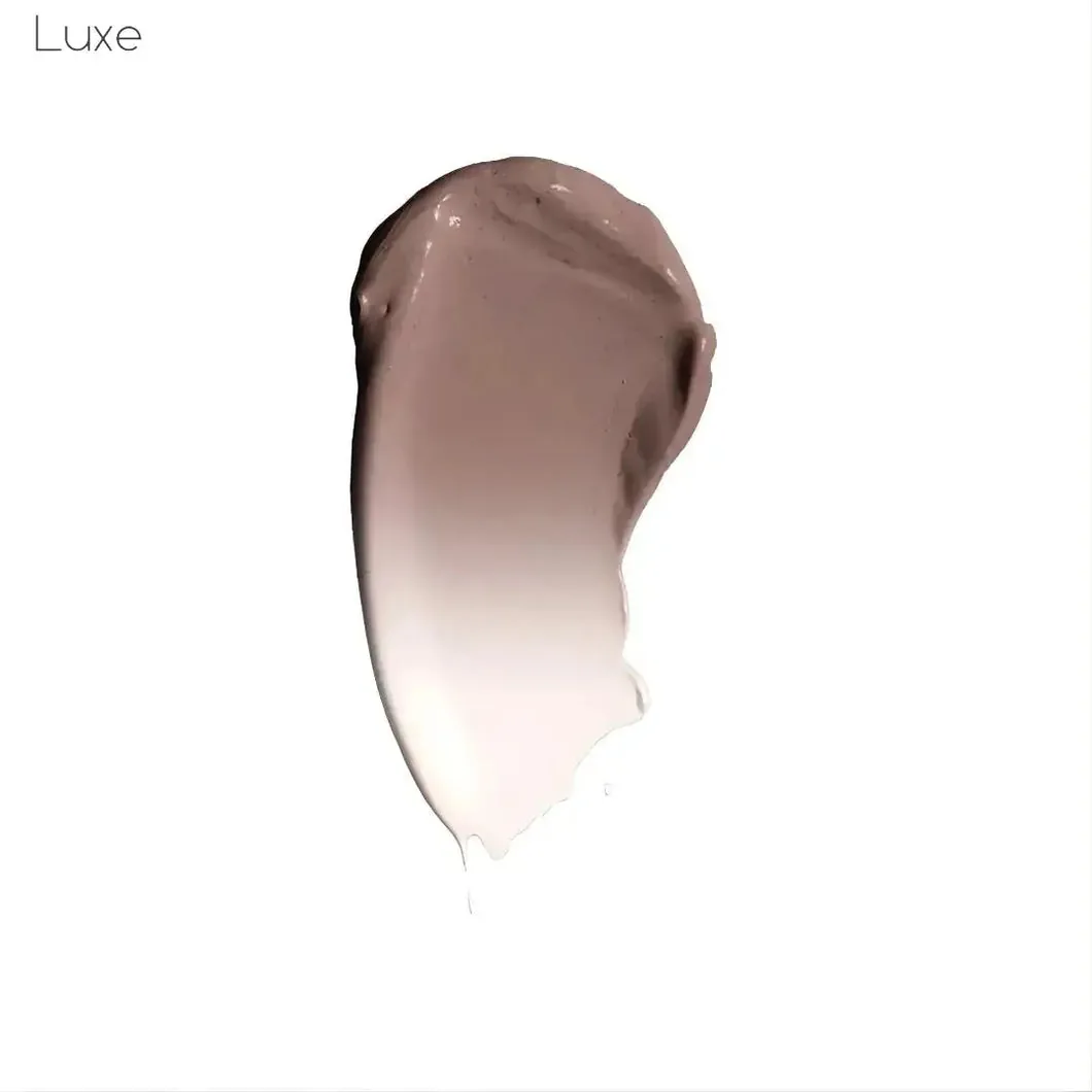Luxe™ - Color Changing Foundation, photograph 11